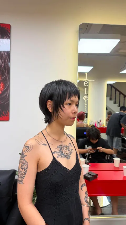 Short hairstyle created for a customer at LeLe Hair Design